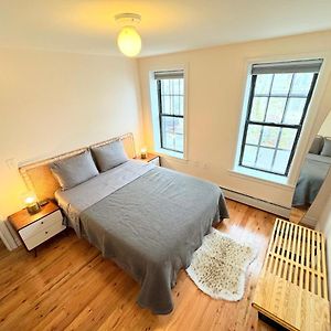 The Waltham Private Room & Bathroom John F Kennedy Jfk Lga Airport Manhattan Penn Station Bullet-Train 15 Min