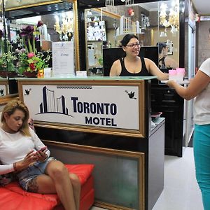 Toronto Motel